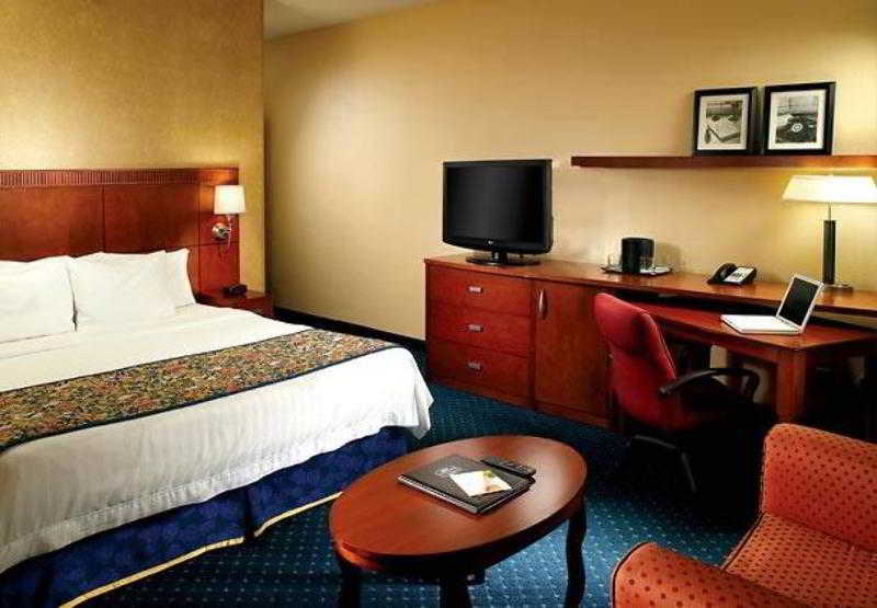 מלון Courtyard By Marriott Atlanta Executive Park/Emory חדר תמונה