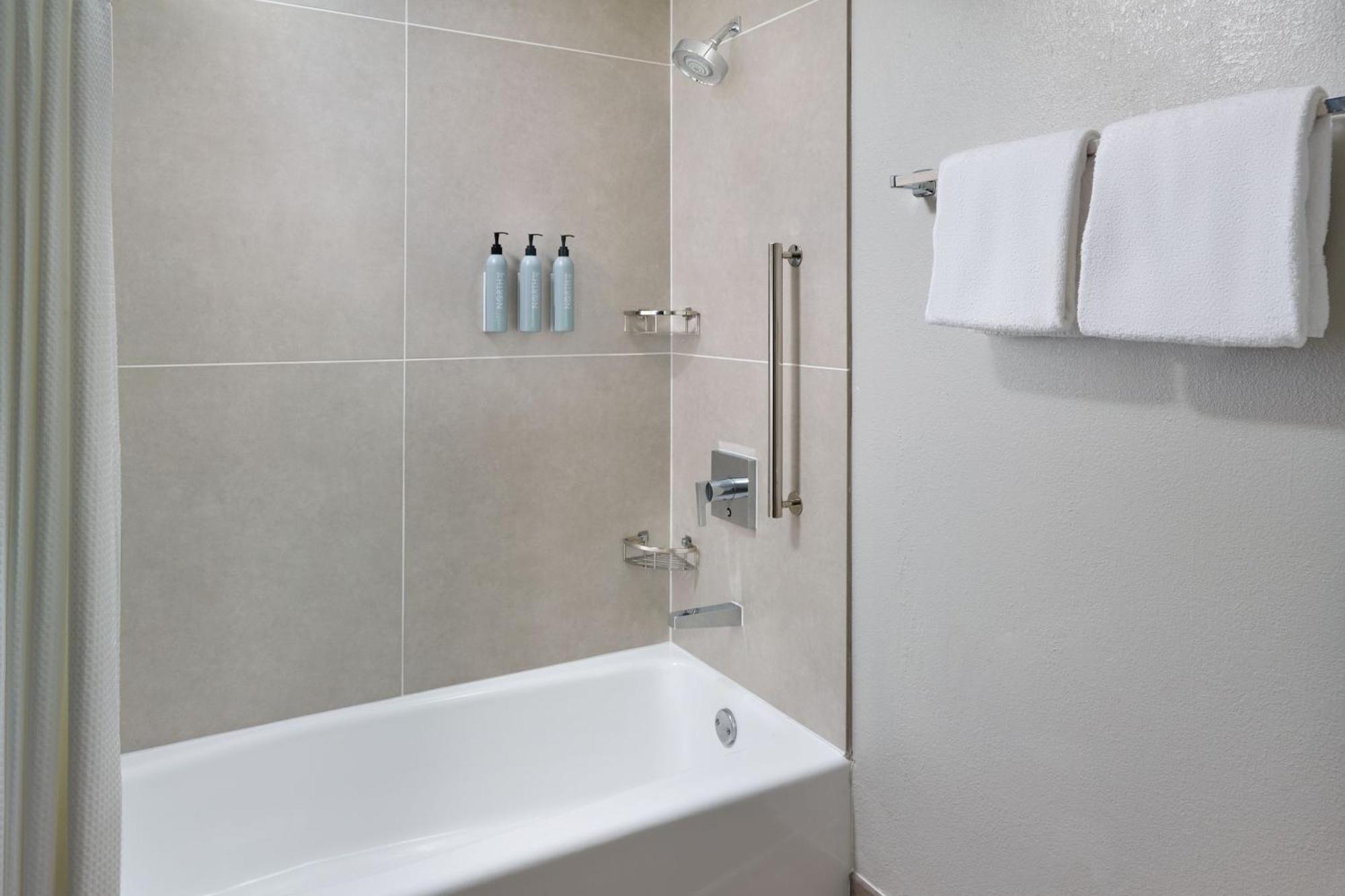 מלון Courtyard By Marriott Atlanta Executive Park/Emory מראה חיצוני תמונה