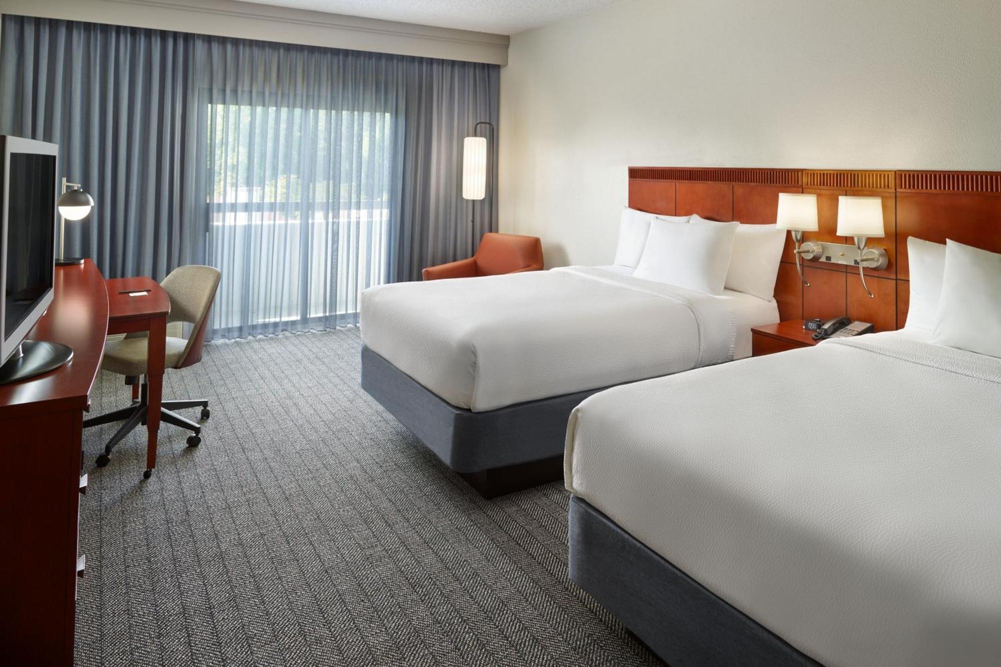מלון Courtyard By Marriott Atlanta Executive Park/Emory מראה חיצוני תמונה