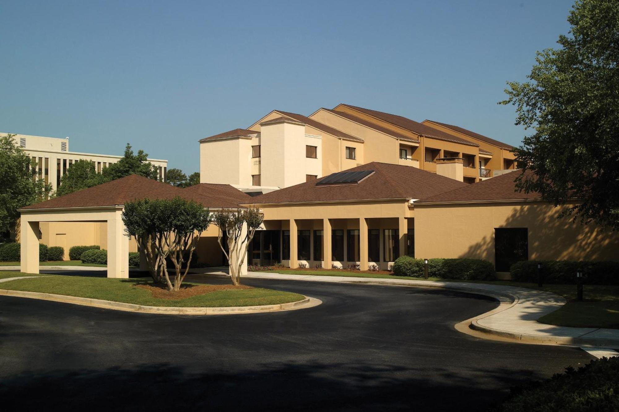 מלון Courtyard By Marriott Atlanta Executive Park/Emory מראה חיצוני תמונה